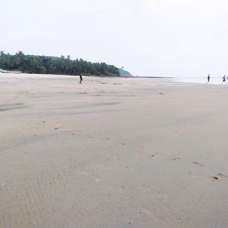 Samant Beach Resort Malvan Exterior photo