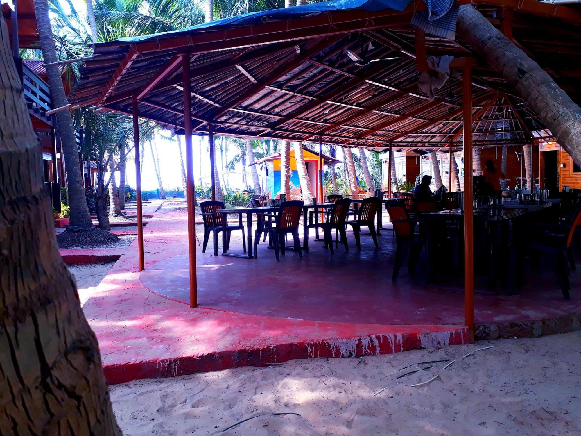 Samant Beach Resort Malvan Exterior photo