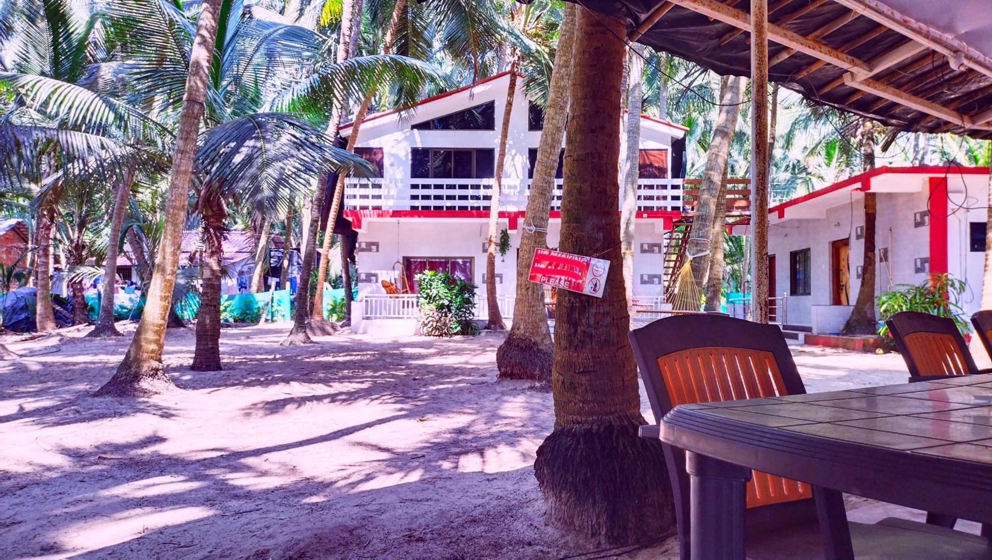 Samant Beach Resort Malvan Exterior photo